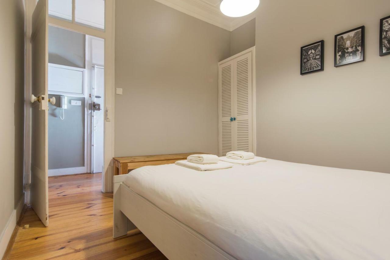 Trendy & Lightfull Apartment Lisboa Eksteriør billede